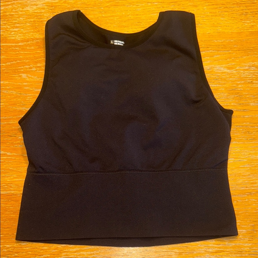 Elegant Black Sleeveless Tank Top - Picture 1 of 3
